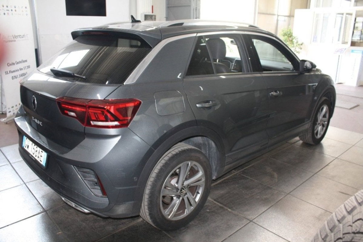 Volkswagen T-Roc 2.0 tdi R-Line 115cv (6)