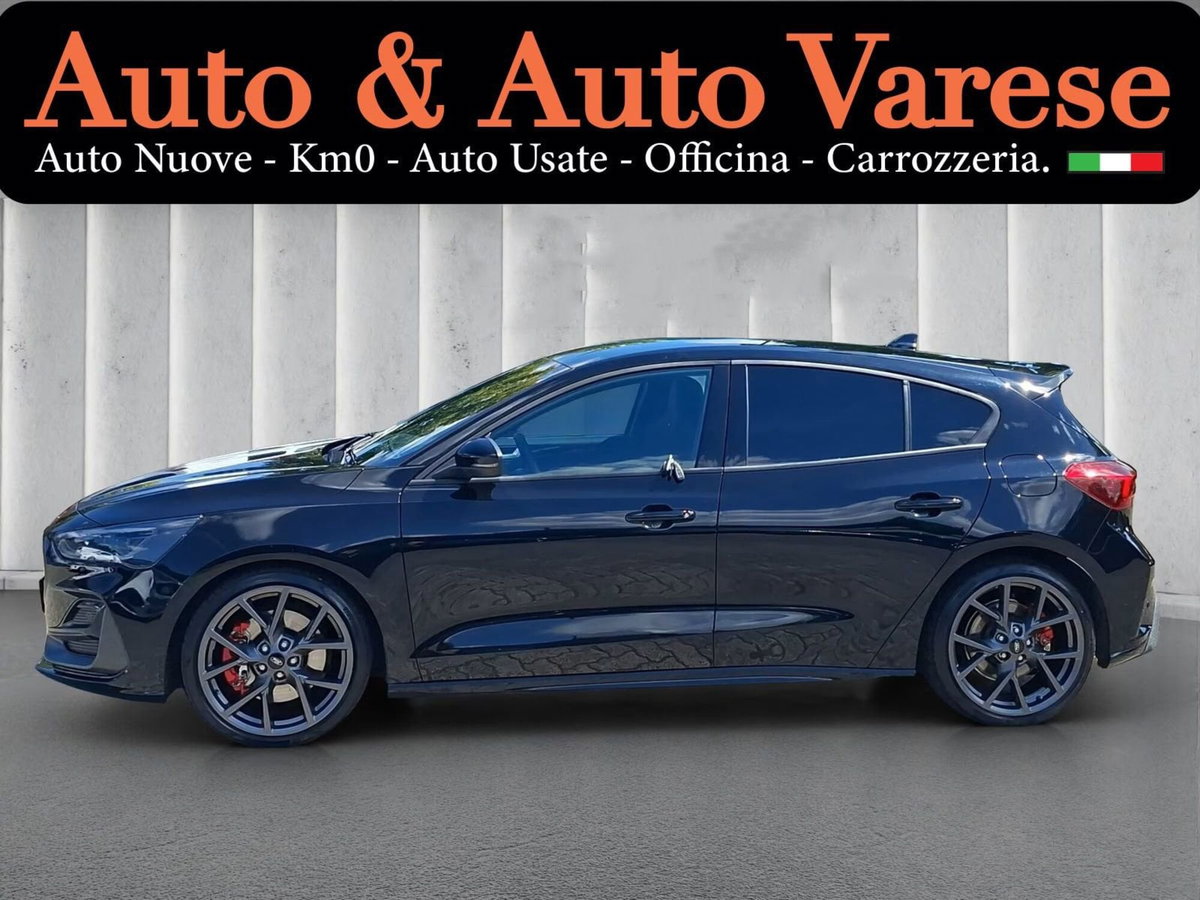 Ford Focus 2.3 ecoboost ST 280cv auto (3)