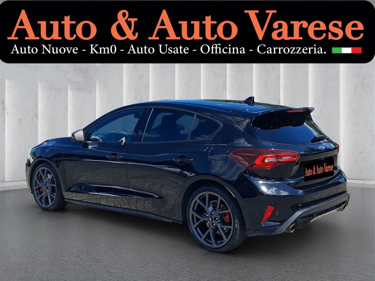 Ford Focus 2.3 ecoboost ST 280cv auto (4)
