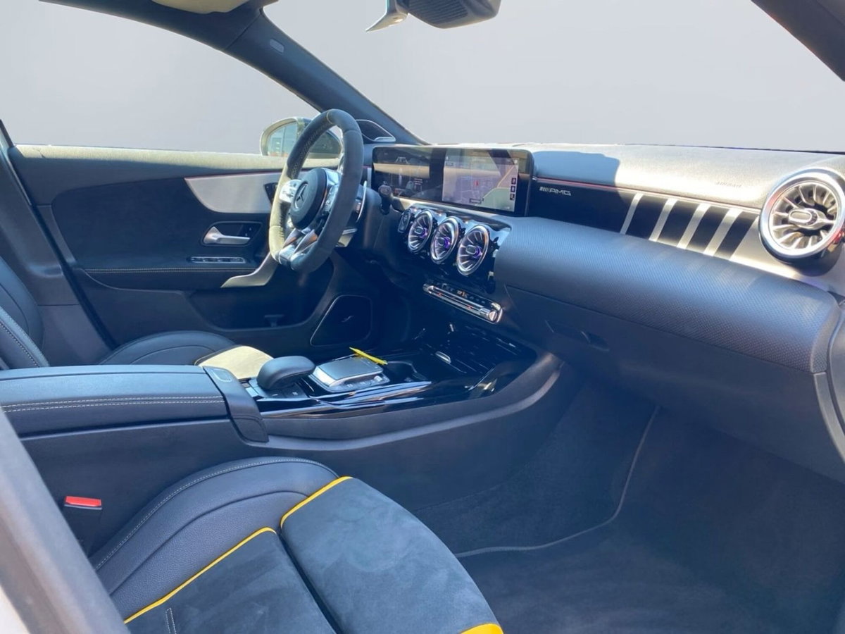 Mercedes-Benz Classe A 45S AMG 4Matic+ (11)