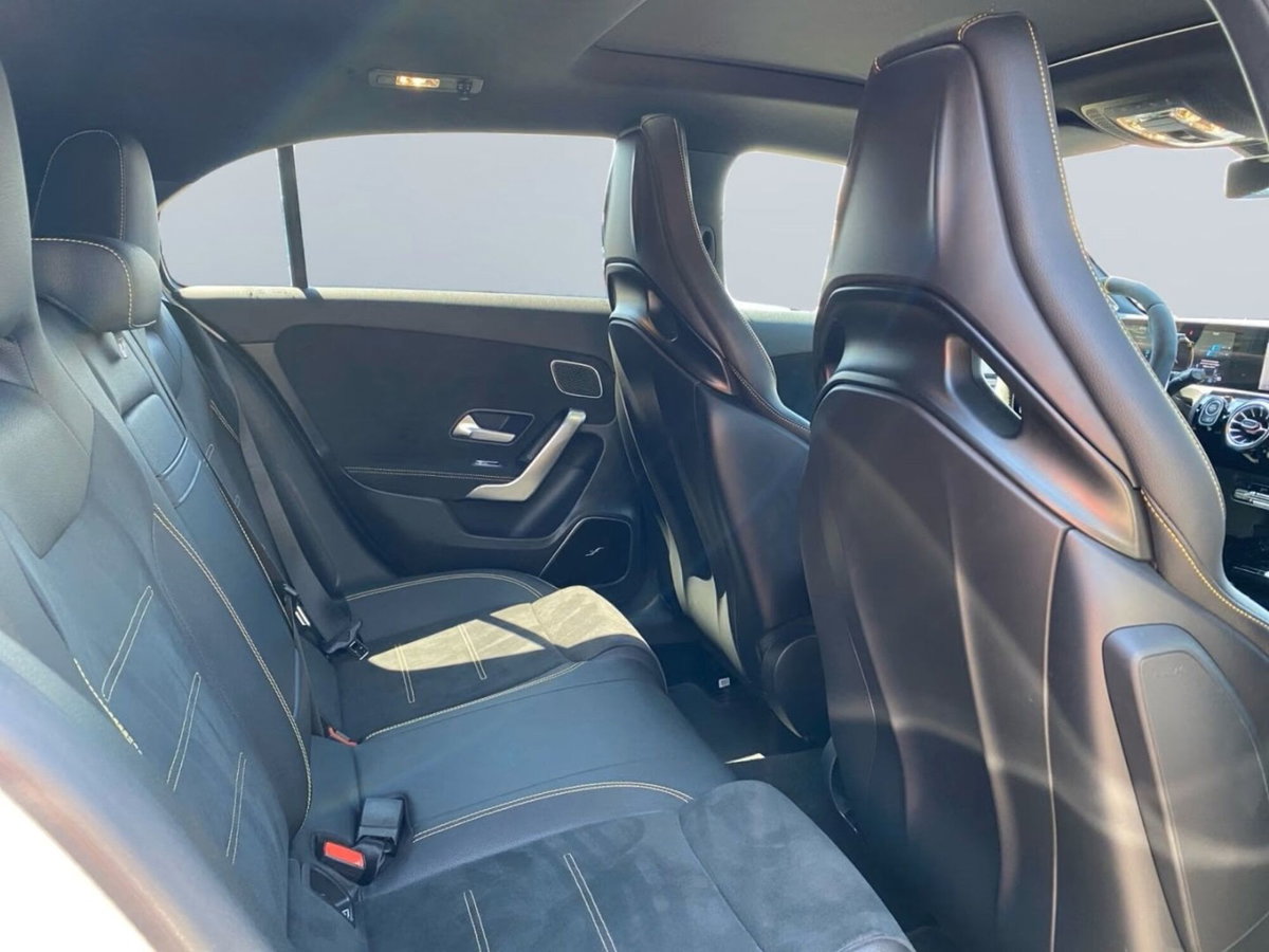 Mercedes-Benz Classe A 45S AMG 4Matic+ (12)