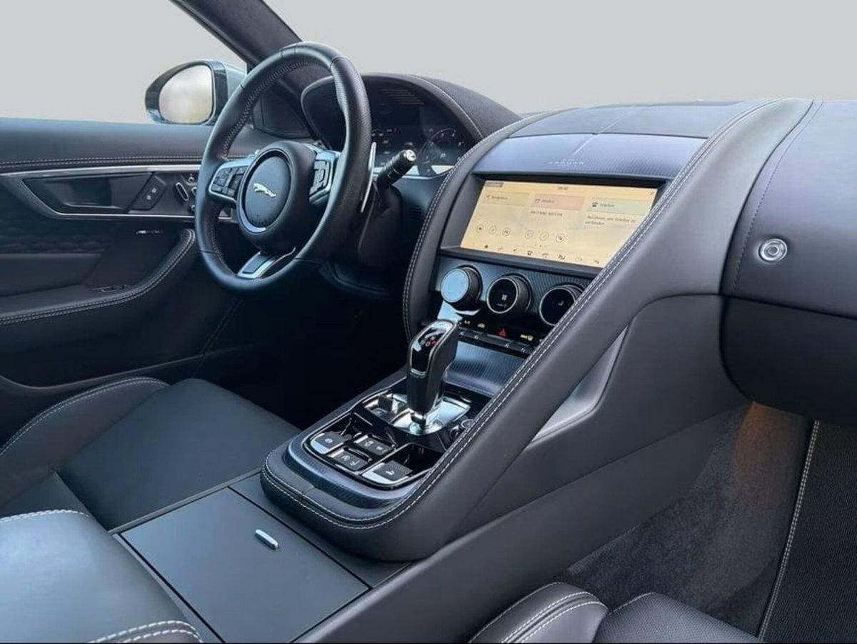 Jaguar F-Type Cabrio Cabrio 2.0 i4 R-Dynamic rwd 300cv auto (11)