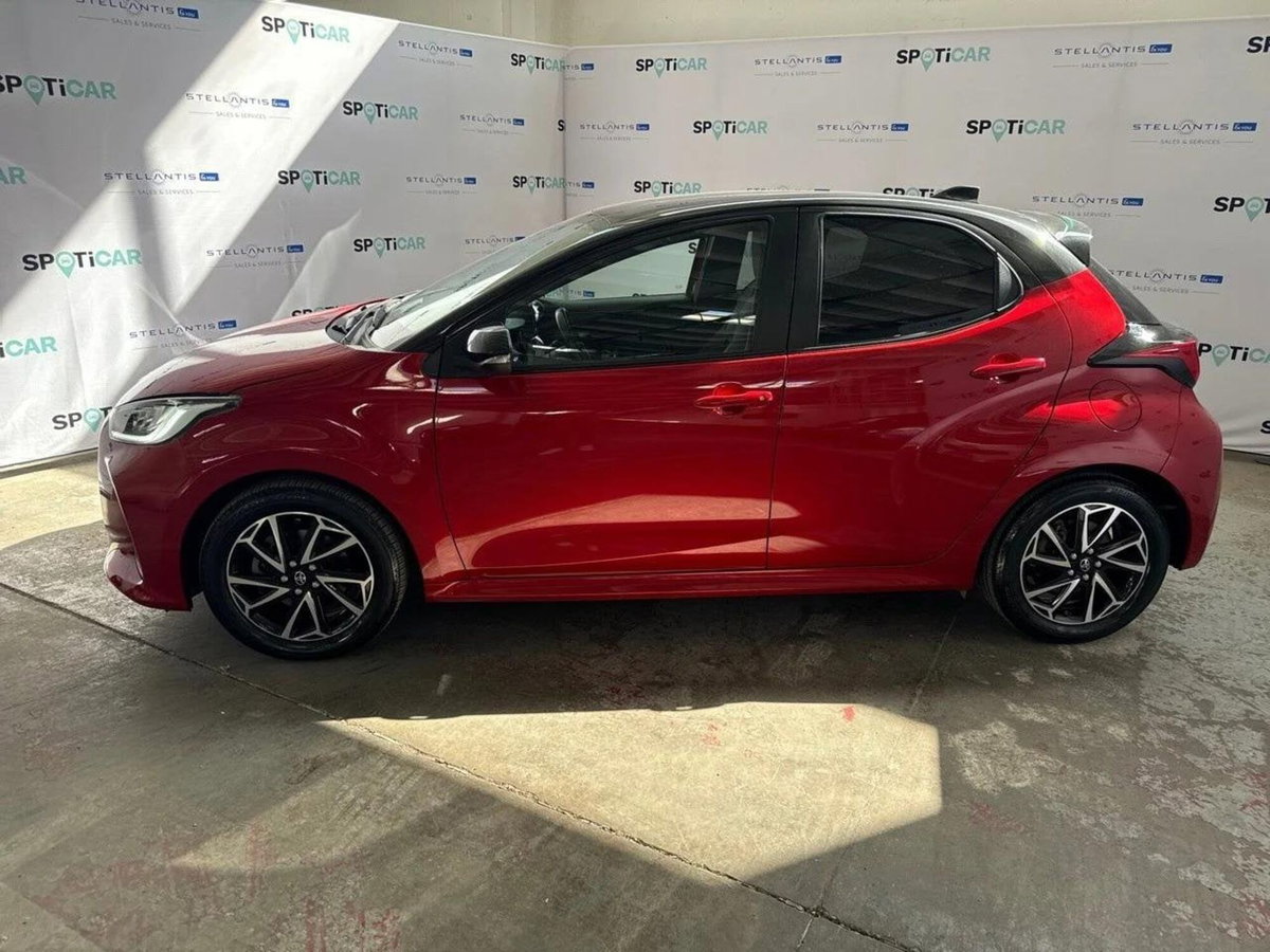 Toyota Yaris 1.5 Hybrid 5 porte Lounge (6)