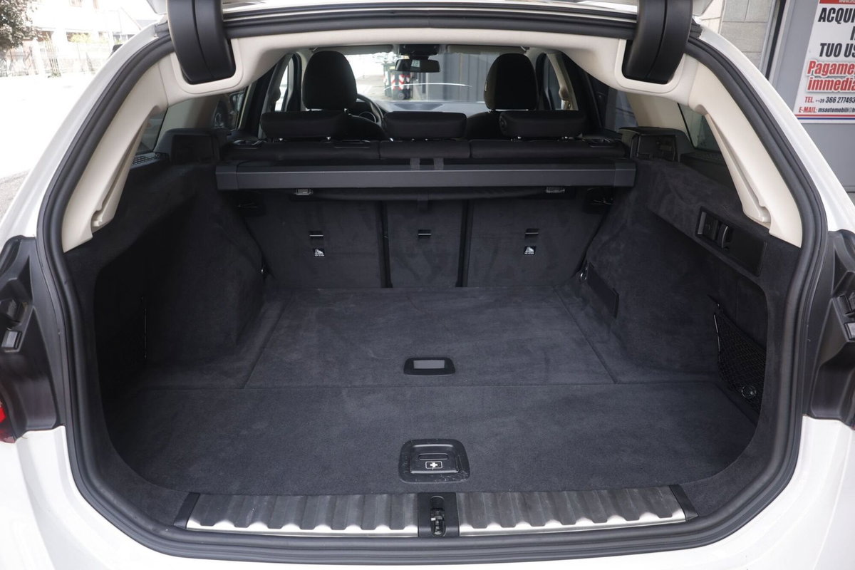 BMW Serie 3 Touring 318d 48V  Msport (19)