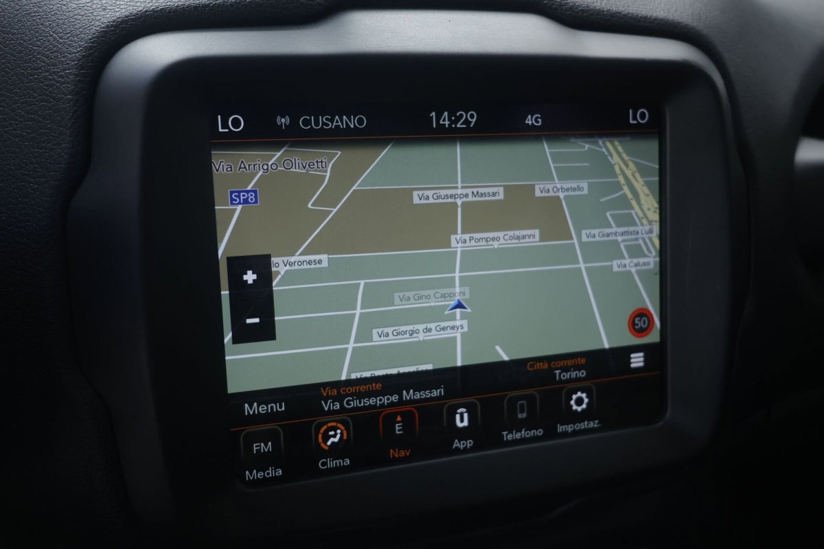 Jeep Renegade 1.6 Mjt DDCT 120 CV Limited (18)