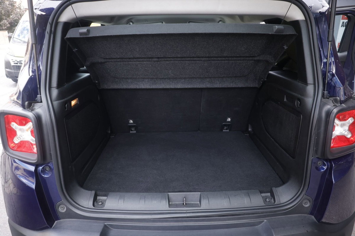 Jeep Renegade 1.6 Mjt DDCT 120 CV Limited (19)