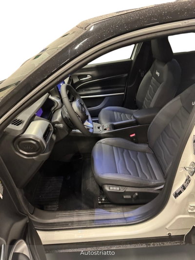Jeep Avenger 1.2 turbo e-hybrid mhev Summit fwd 110cv edct6 (5)