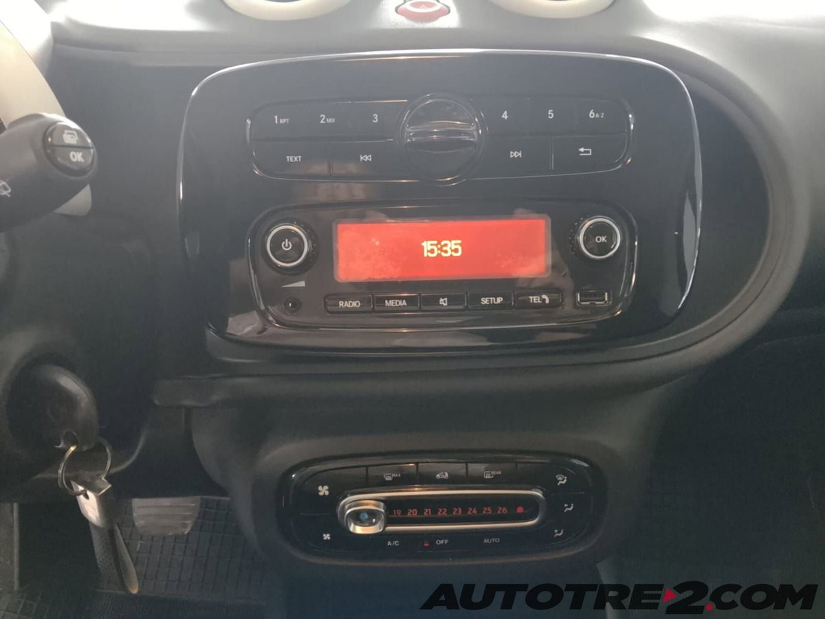 smart Fortwo EQ Ushuaïa Grey (10)