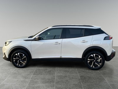 Peugeot 2008 1.2 turbo Allure 100cv (2)
