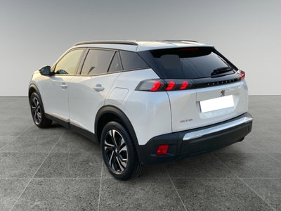 Peugeot 2008 1.2 turbo Allure 100cv (3)