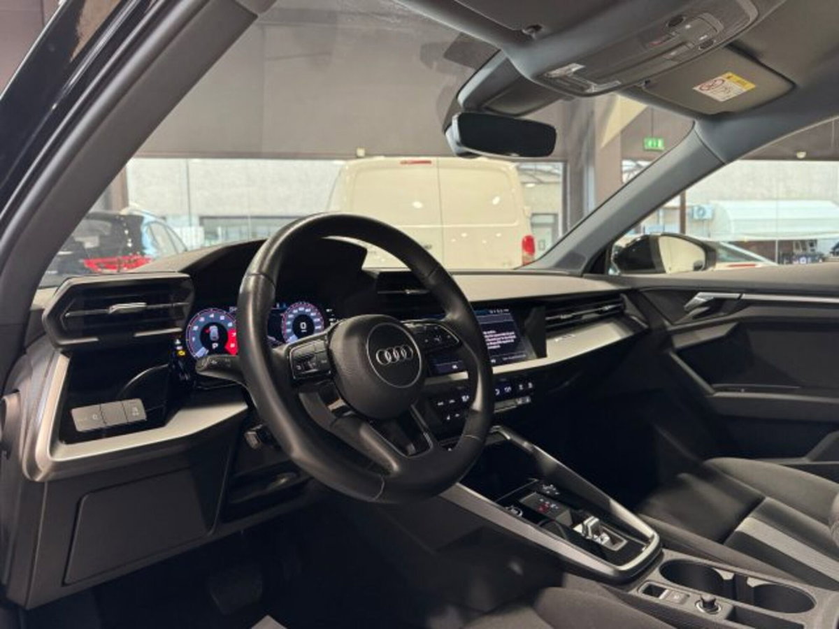 Audi A3 Sportback 30 TFSI S tronic Business (4)