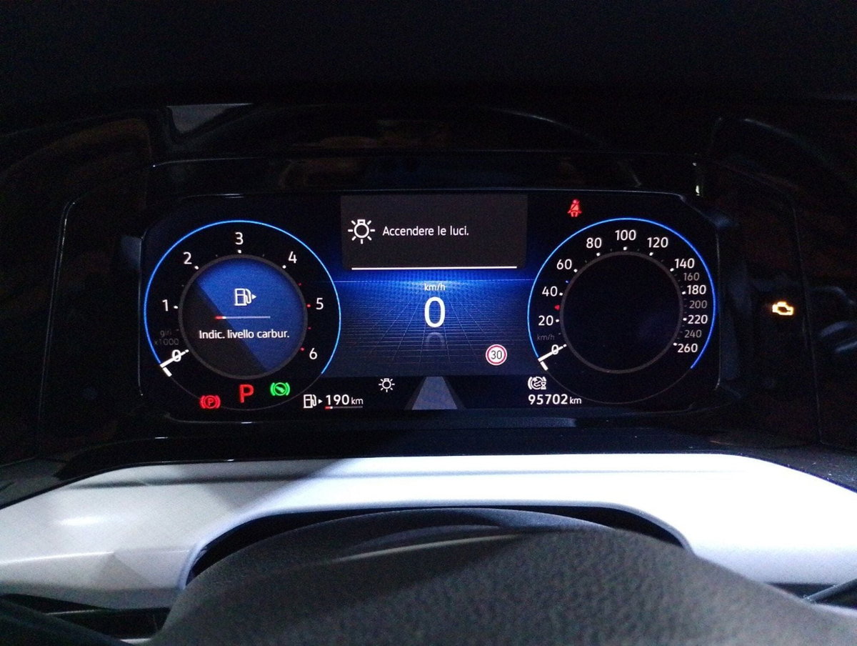 Volkswagen Golf 2.0 TDI 150 CV DSG SCR Style (16)