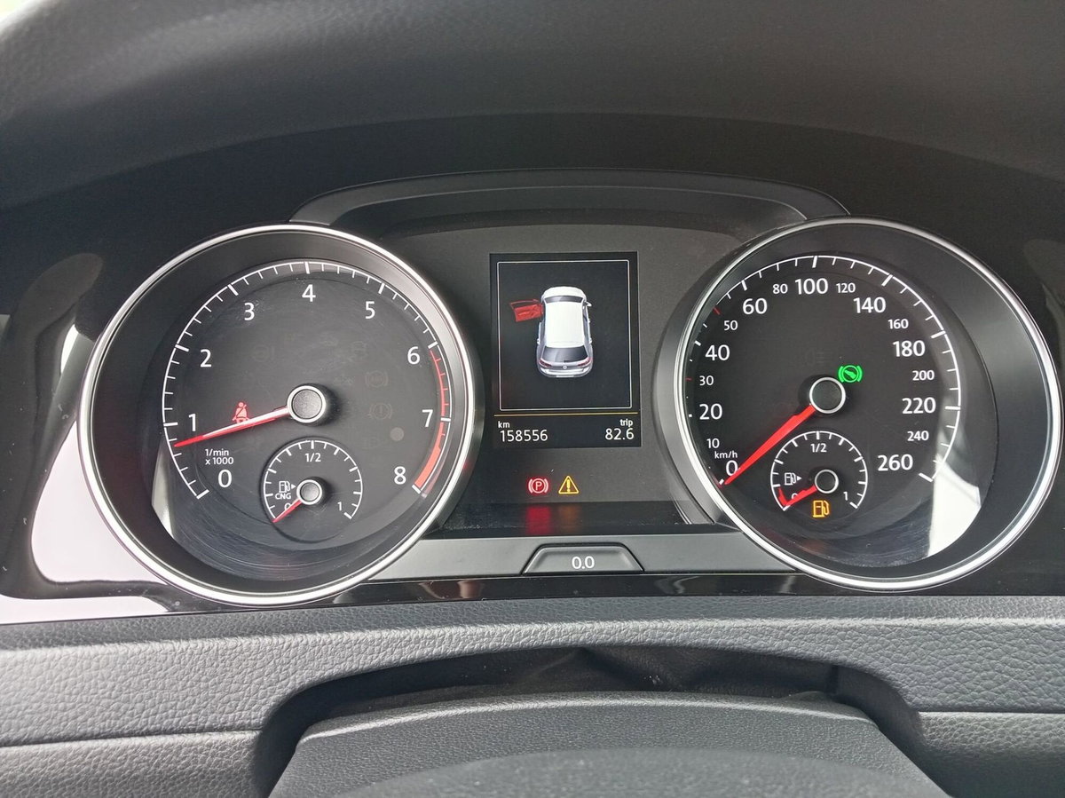 Volkswagen Golf 1.4 TGI DSG 5p. Highline BlueMotion (2)