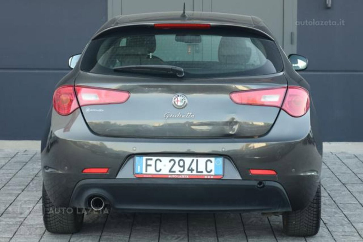 Alfa Romeo Giulietta 1.6 JTDm Giulietta 120cv (16)