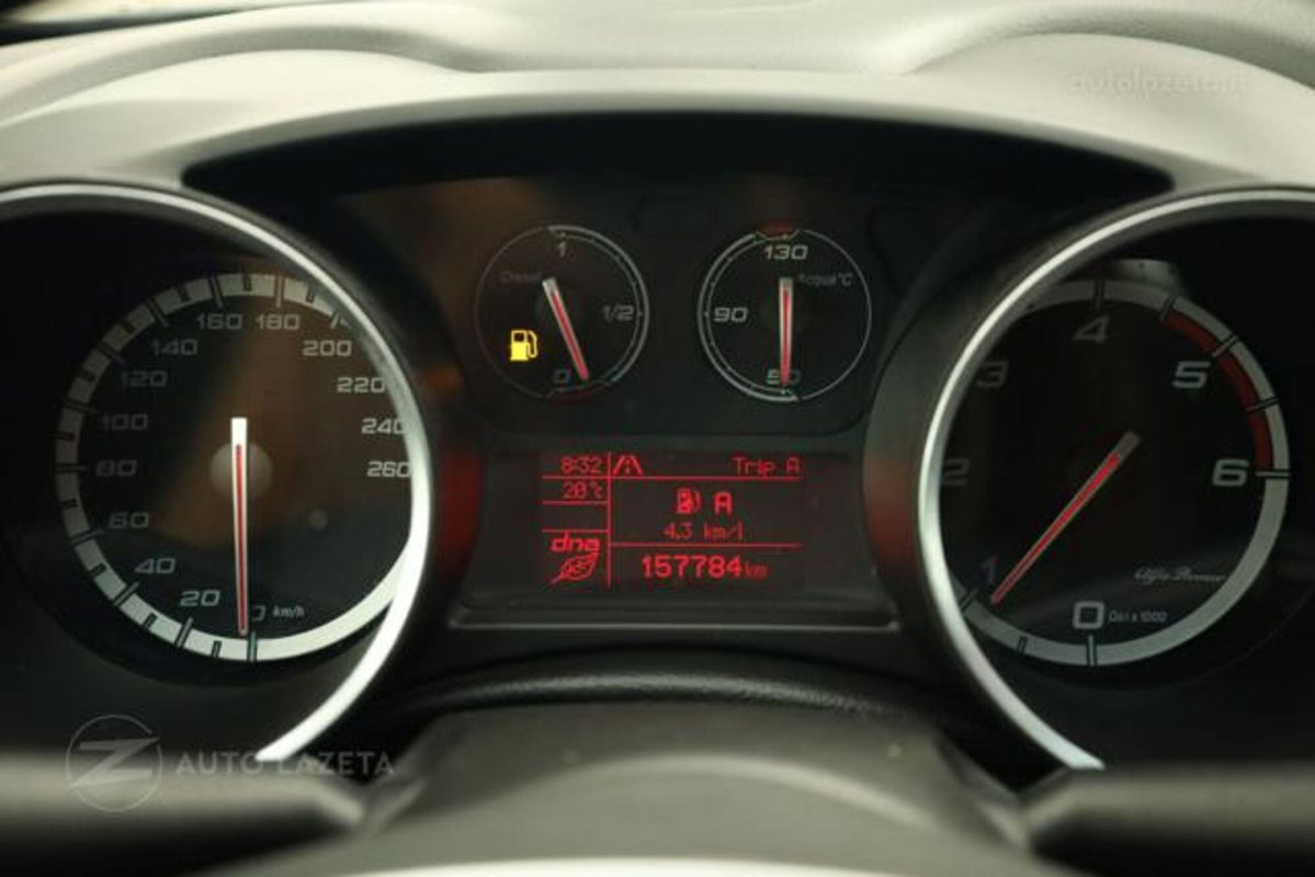 Alfa Romeo Giulietta 1.6 JTDm Giulietta 120cv (19)