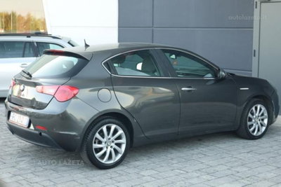 Alfa Romeo Giulietta 1.6 JTDm Giulietta 120cv (3)