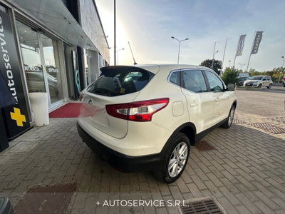 Nissan Qashqai 1.6 dCi 4WD Acenta (2)