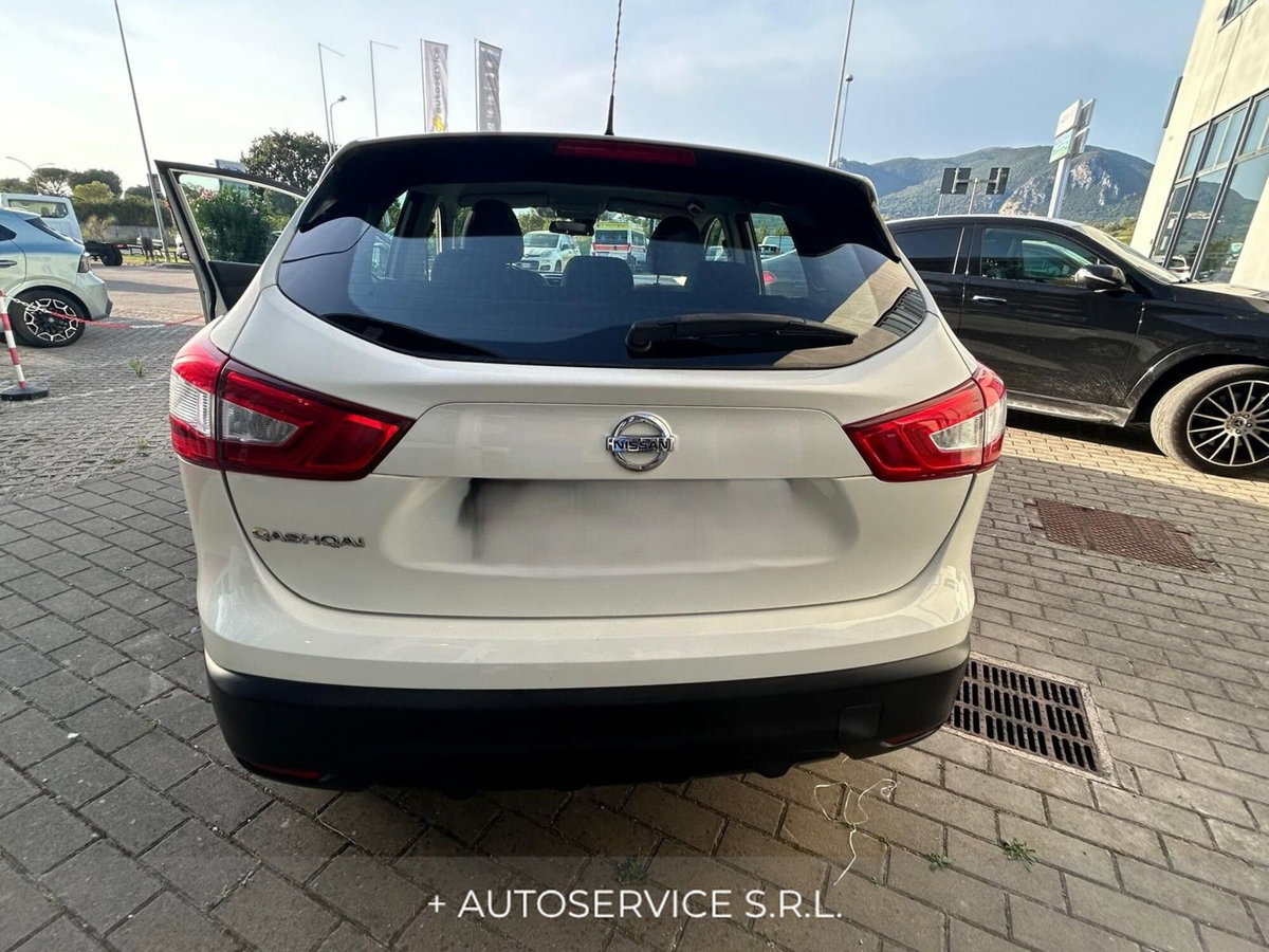 Nissan Qashqai 1.6 dCi 4WD Acenta (6)