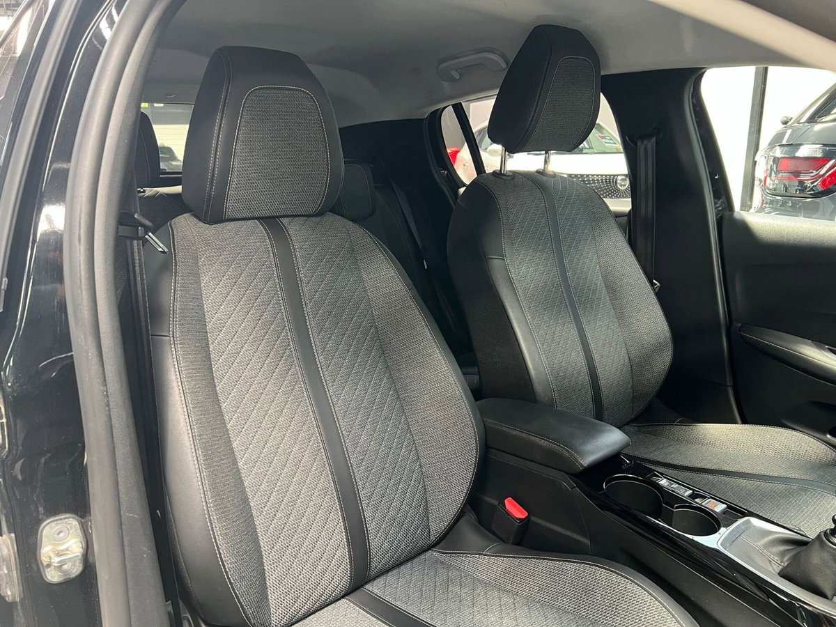 Peugeot 208 PureTech 100 Stop&Start 5 porte Allure (14)