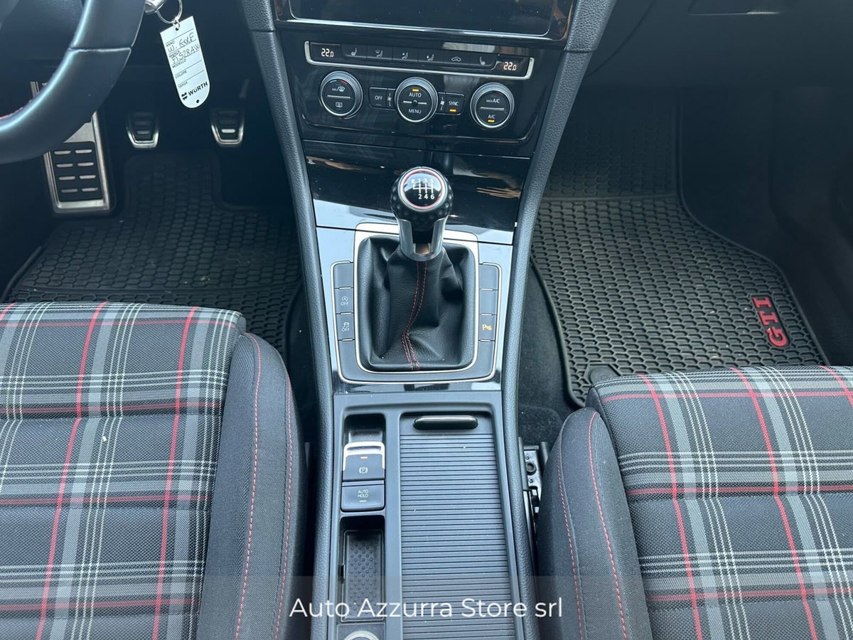 Volkswagen Golf GTI Performance 2.0 TSI 5p. BlueMotion Technology (16)