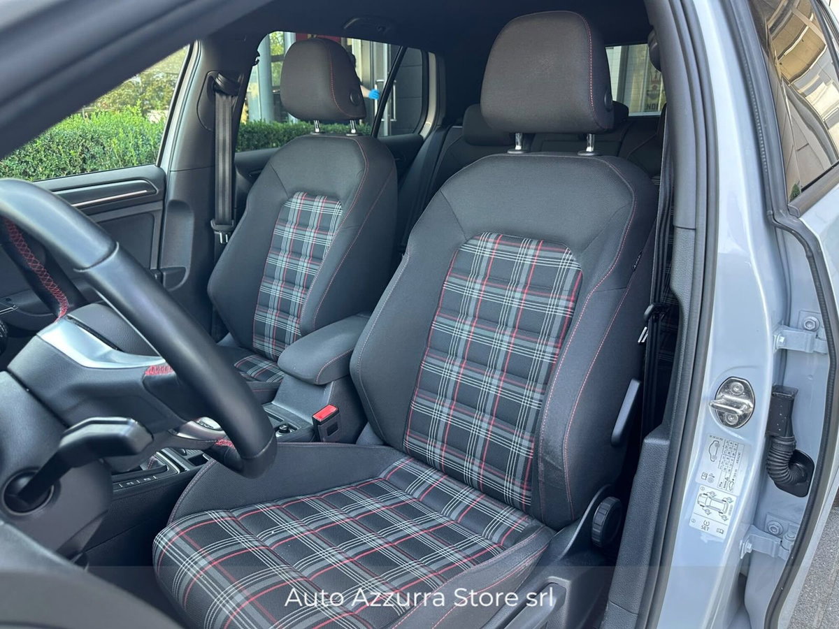 Volkswagen Golf GTI Performance 2.0 TSI 5p. BlueMotion Technology (9)