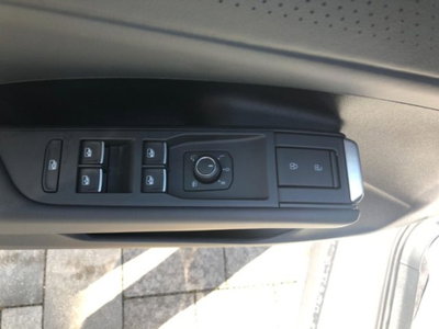 Volkswagen T-Roc 1.5 etsi Style 150cv dsg (18)