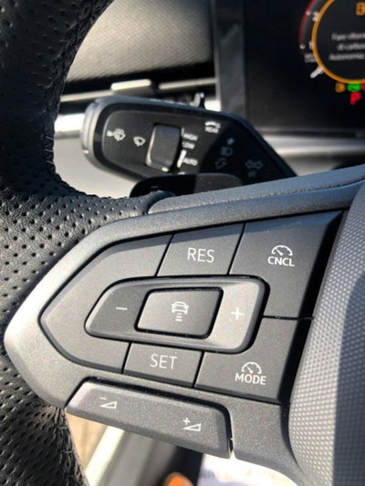 Volkswagen T-Roc 1.5 etsi Style 150cv dsg (20)