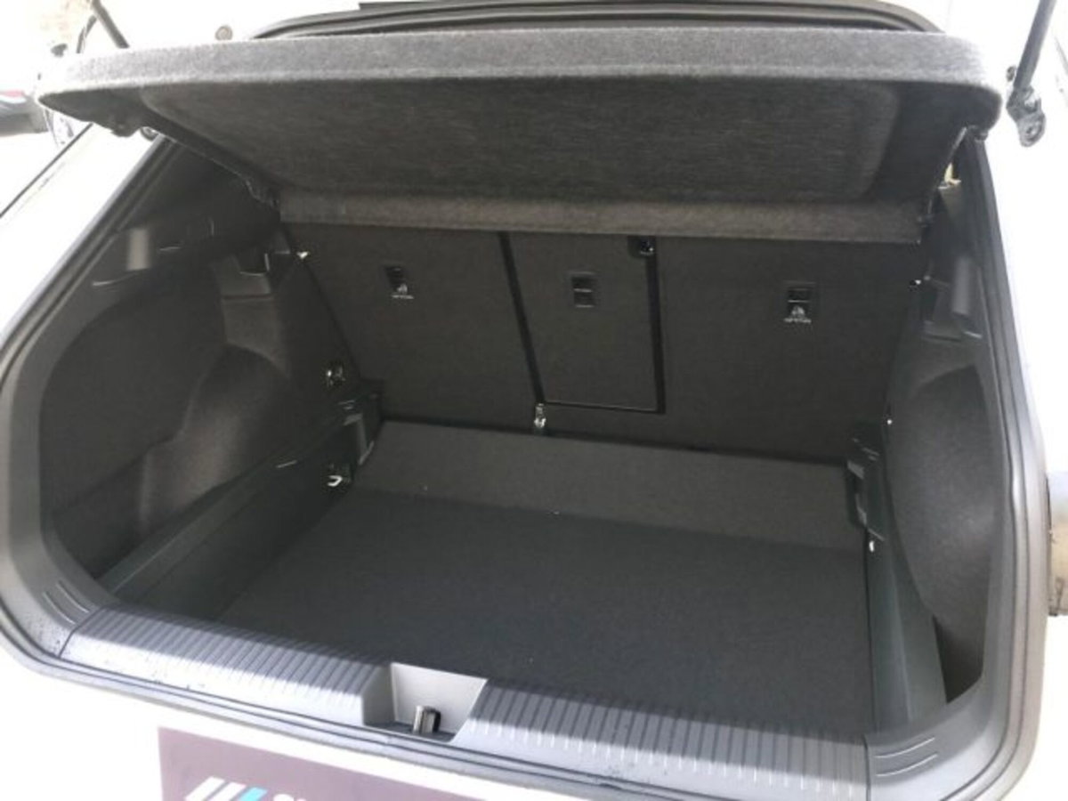 Volkswagen T-Roc 1.5 etsi Style 150cv dsg (9)