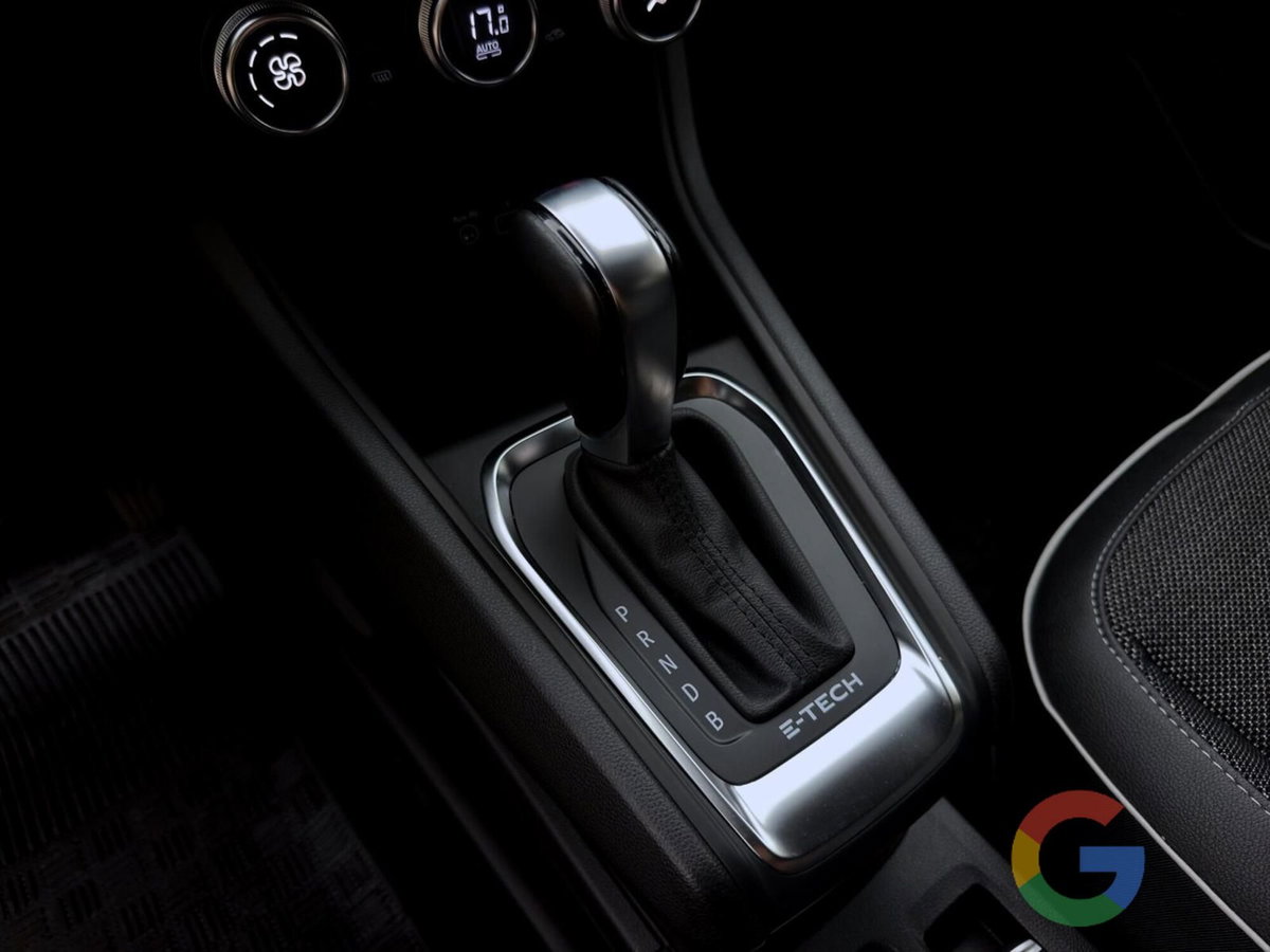 Renault Captur Plug-in Hybrid E-Tech 160 CV Techno (11)