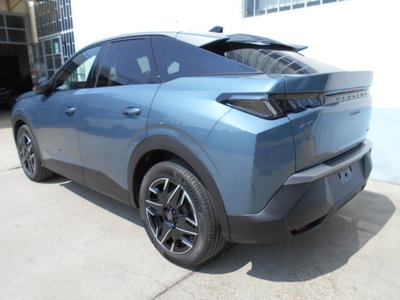 Peugeot 3008 1.2 hybrid GT Exclusive 145cv e-dcs6 (11)