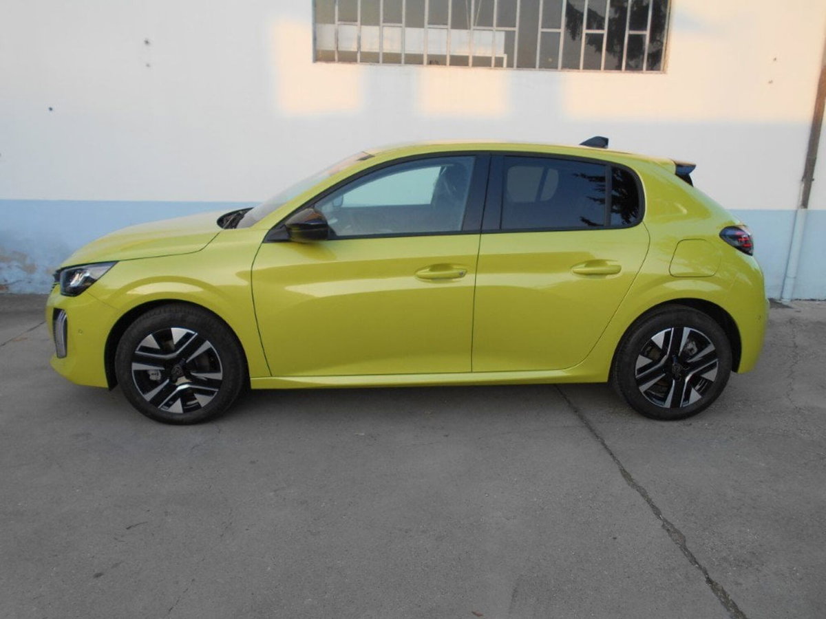 Peugeot 208 PureTech 100 Stop&Start 5 porte Allure (8)