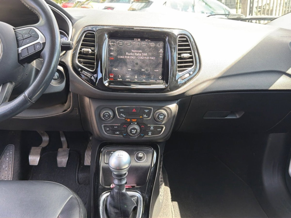 Jeep Compass 1.6 Multijet II 2WD Limited (13)