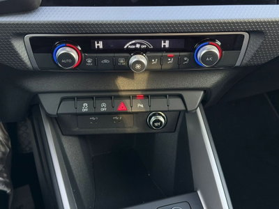 Audi A1 Sportback 30 TFSI Identity Black (14)