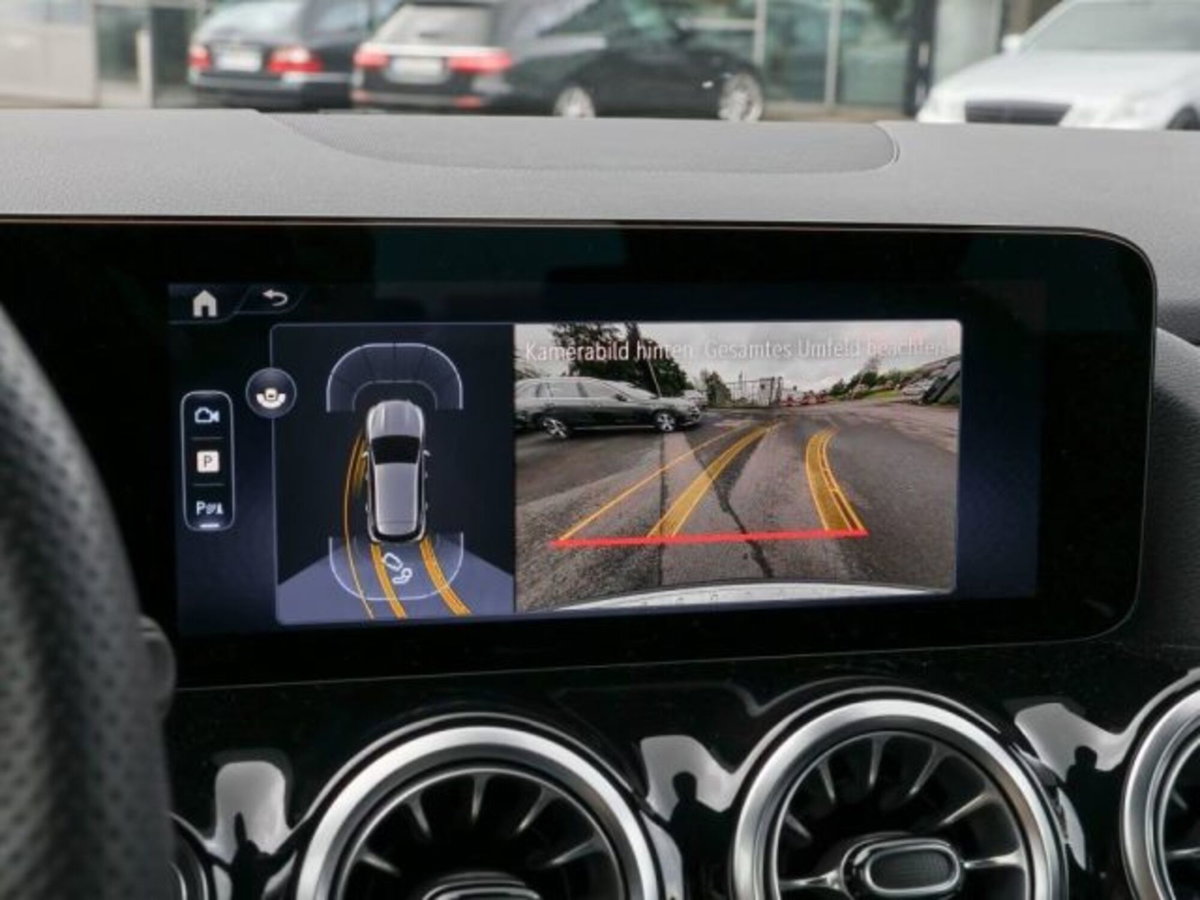 Mercedes-Benz GLA SUV 180 Automatic Premium (17)
