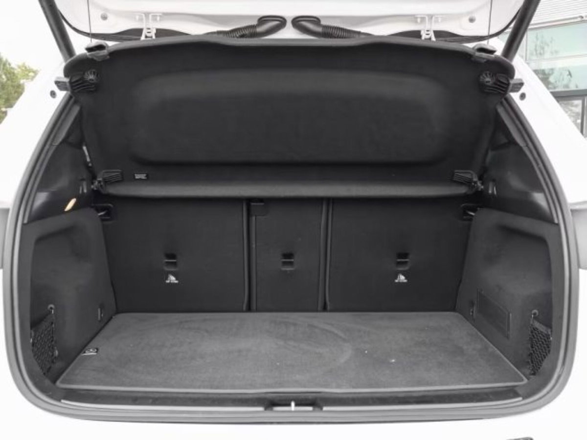 Mercedes-Benz GLA SUV 180 Automatic Premium (19)