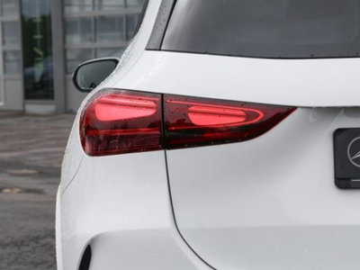 Mercedes-Benz GLA SUV 180 Automatic Premium (5)