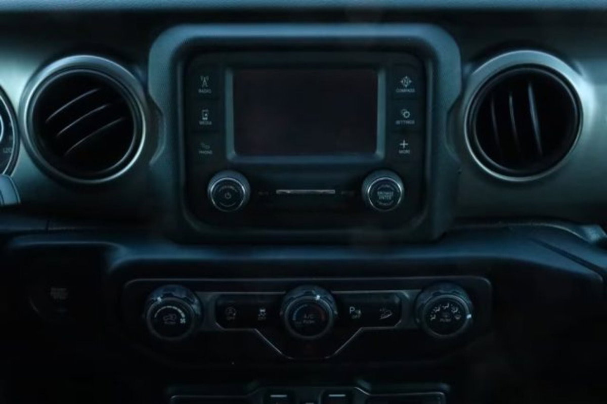 Jeep Wrangler Unlimited 2.0 Turbo Rubicon (15)