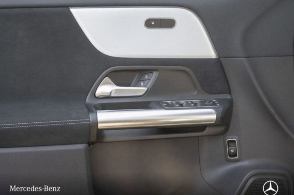 Mercedes-Benz GLA SUV 180 d AMG Line Premium Plus auto (13)