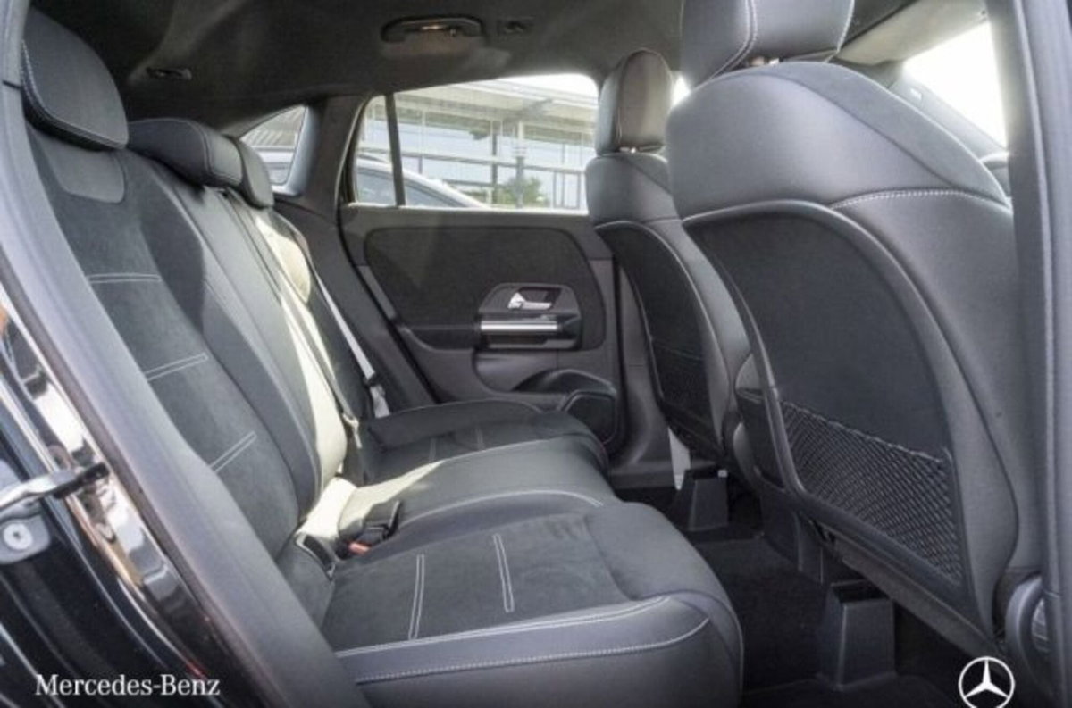 Mercedes-Benz GLA SUV 180 d AMG Line Premium Plus auto (8)