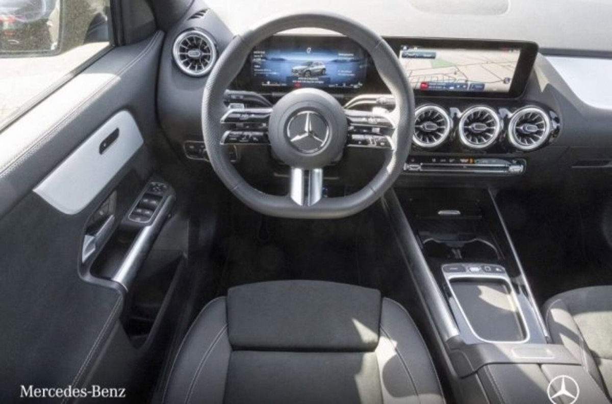 Mercedes-Benz GLA SUV 180 d AMG Line Premium Plus auto (9)