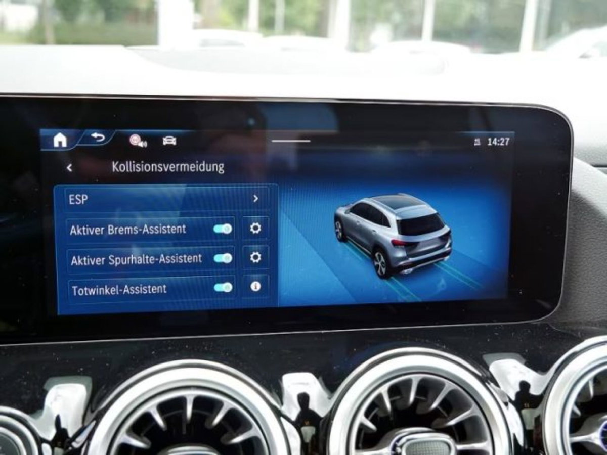 Mercedes-Benz GLA SUV 200 d AMG Line Premium Plus 4matic auto (16)