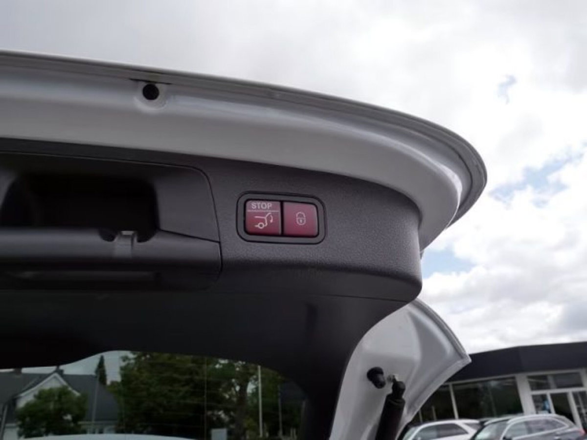 Mercedes-Benz GLA SUV 200 d AMG Line Premium Plus 4matic auto (19)