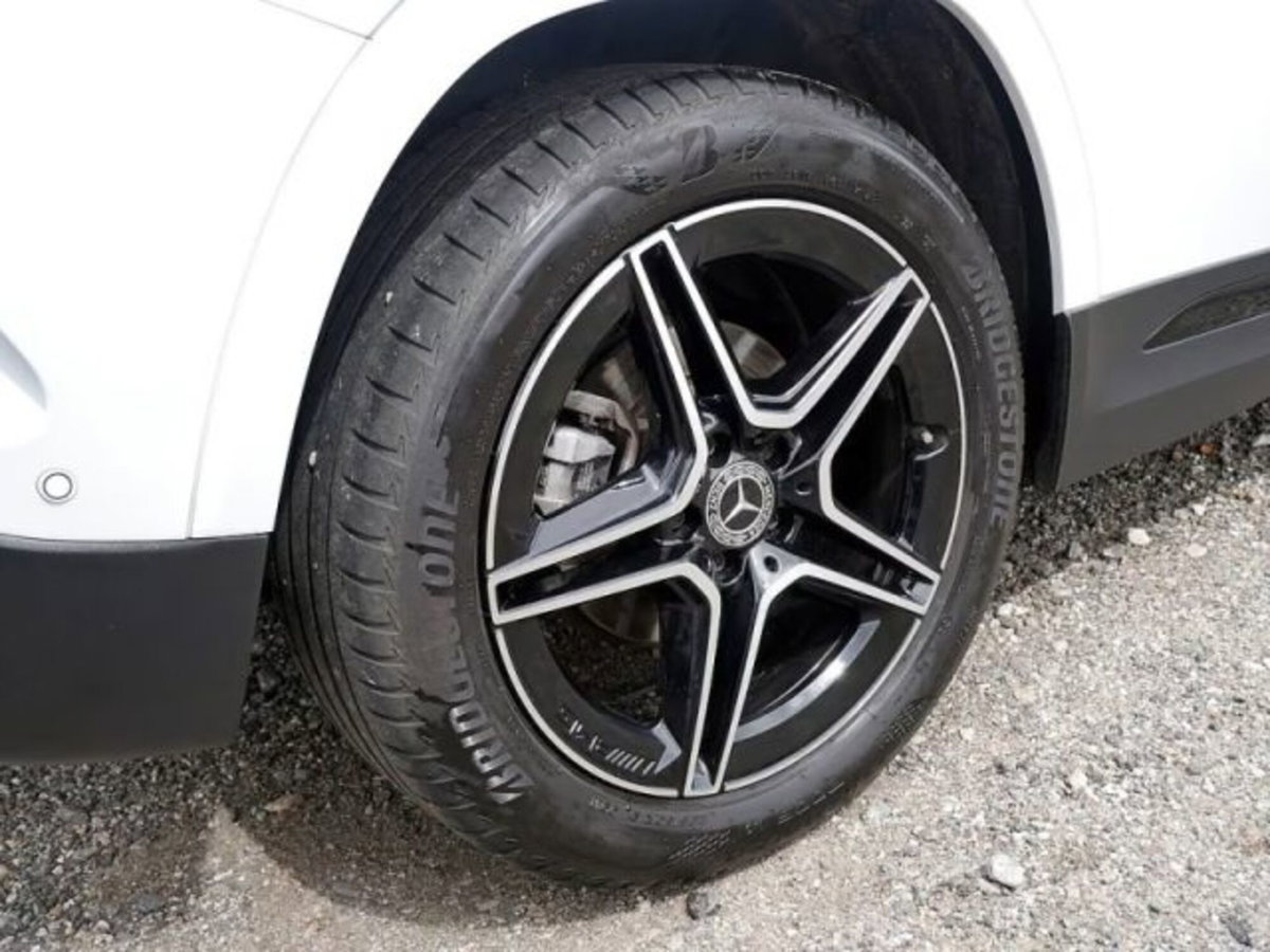 Mercedes-Benz GLA SUV 200 d AMG Line Premium Plus 4matic auto (4)