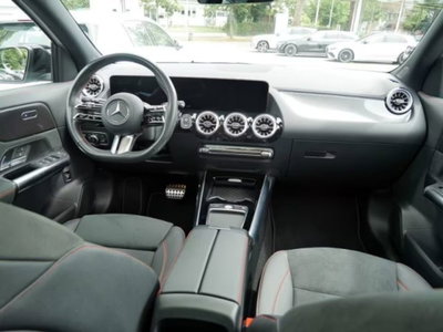 Mercedes-Benz GLA SUV 200 d AMG Line Premium Plus 4matic auto (7)
