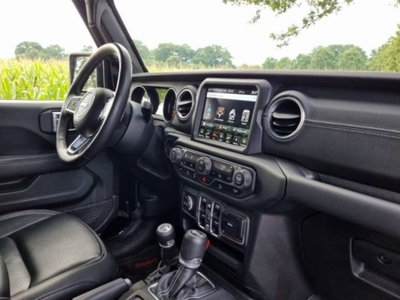Jeep Wrangler Unlimited 2.0 Turbo Sahara (9)