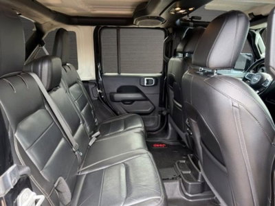 Jeep Wrangler Unlimited 2.0 Turbo Sahara (11)