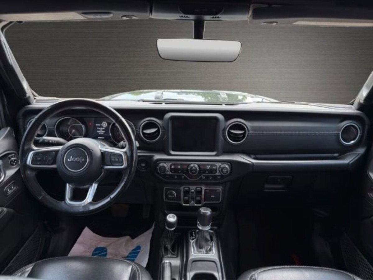 Jeep Wrangler Unlimited 2.0 Turbo Sahara (12)
