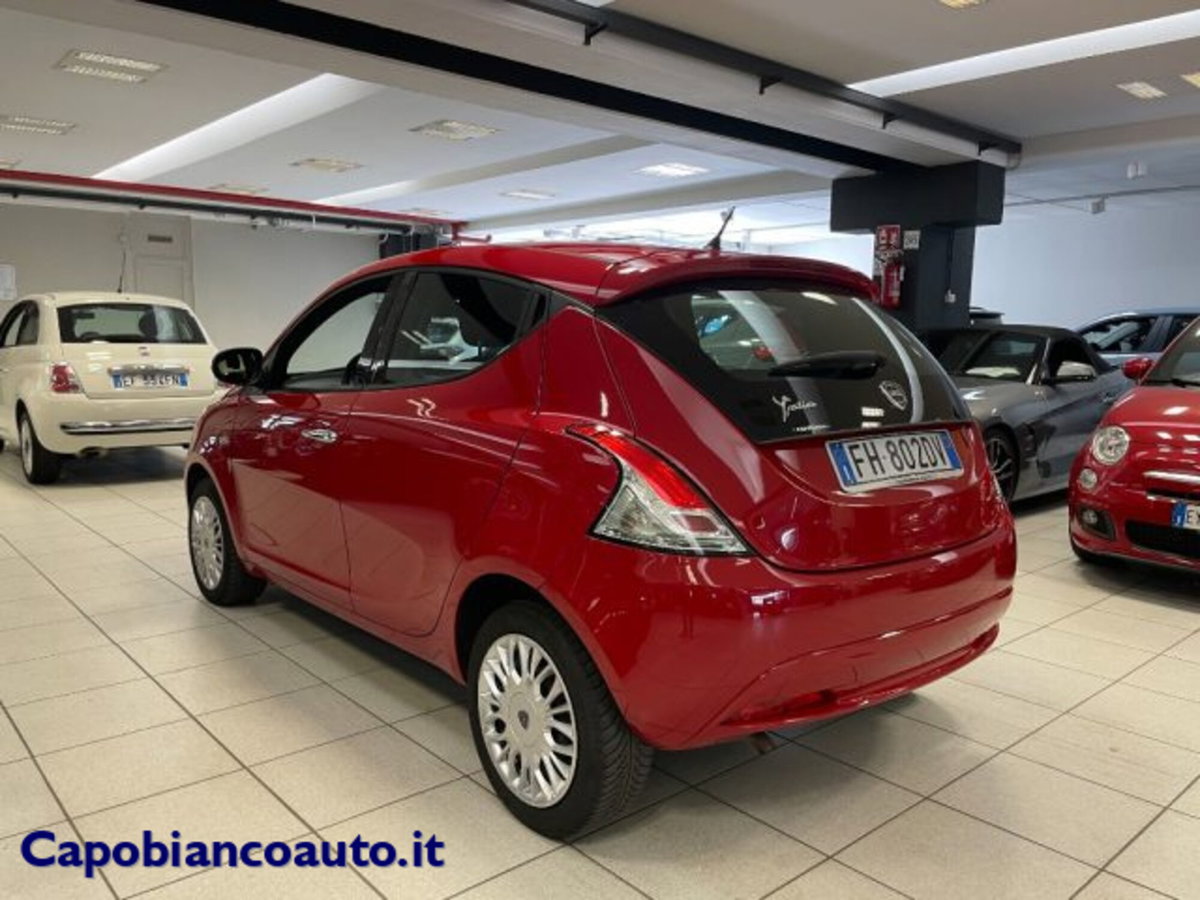 Lancia Ypsilon 1.2 69 CV 5 porte Silver (6)
