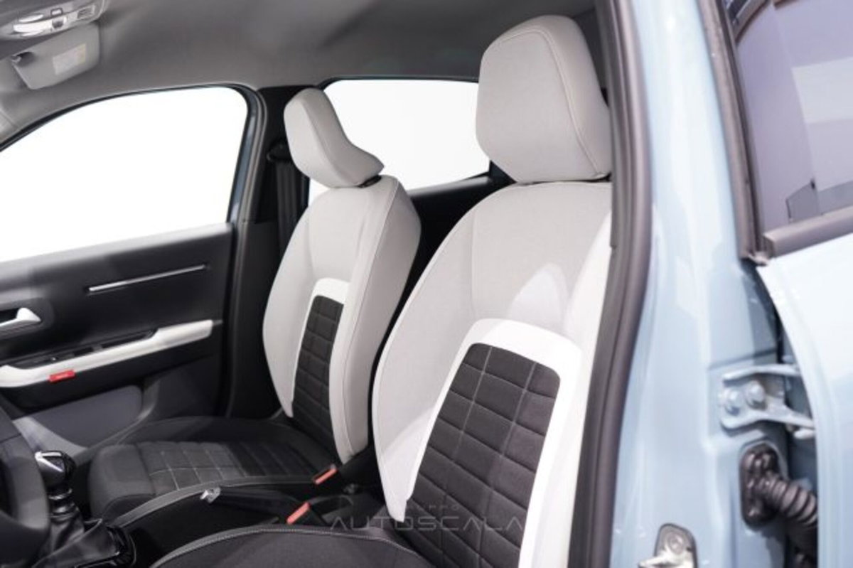 Citroen C3 1.2 puretech turbo Max 100cv s&s (11)