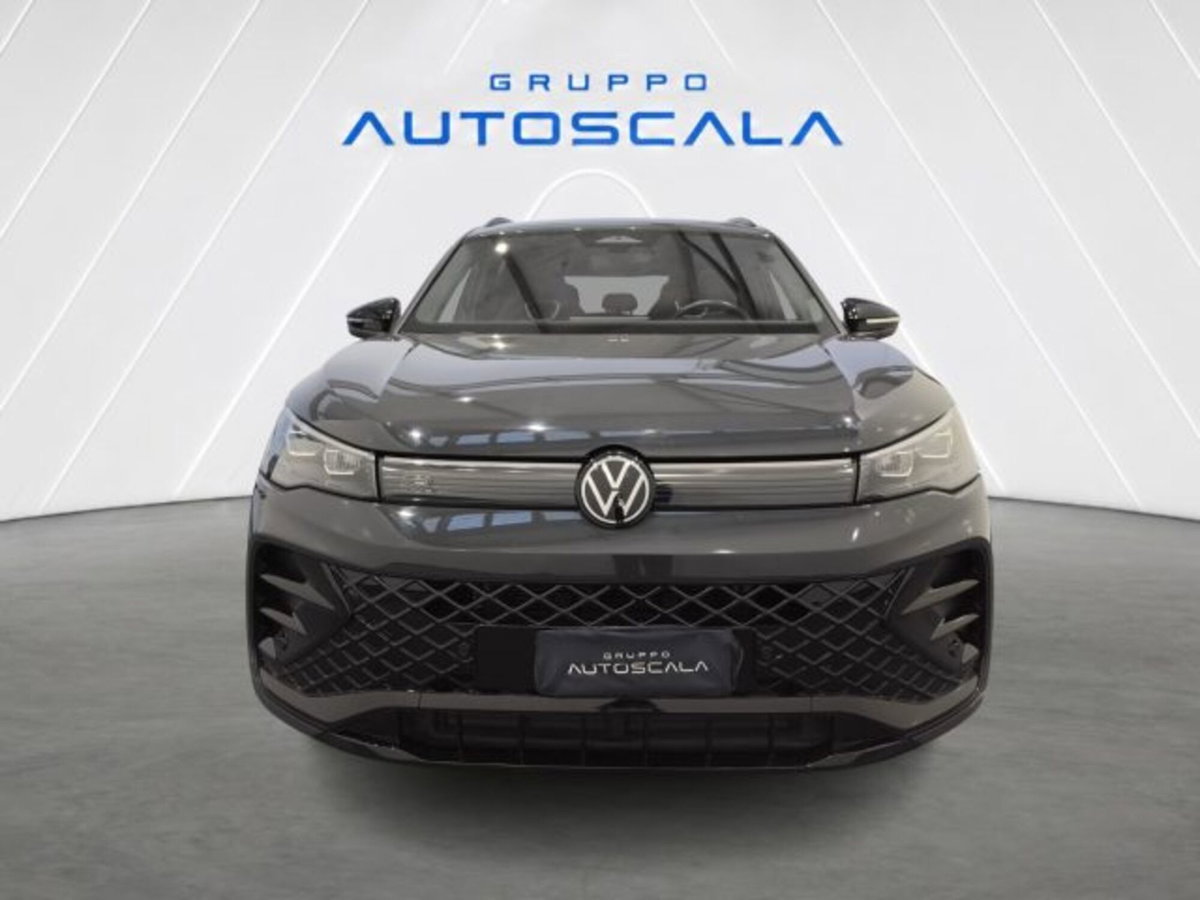 Volkswagen Tiguan Allspace 2.0 tdi R-Line 150cv dsg (2)